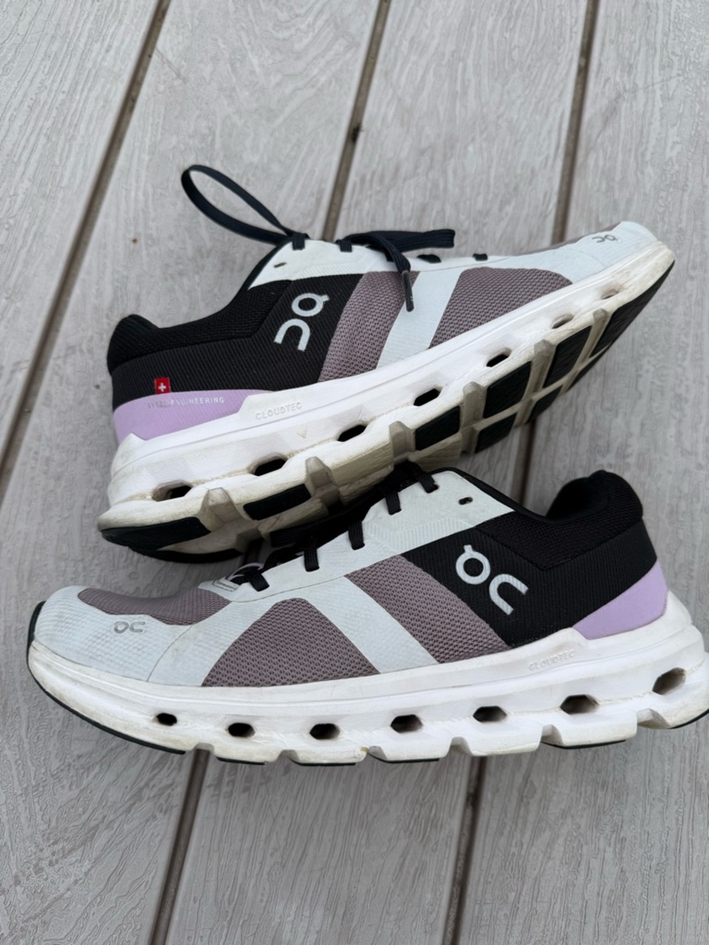 On Running Women's Trainer Sneakers in Mauve, Black & White - Picture 5 of 6